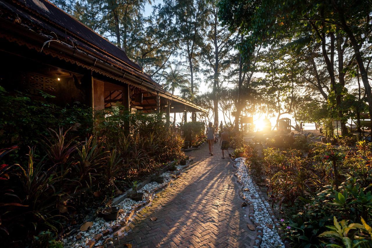 Bamboo Bungalows Phajam-sziget Kültér fotó
