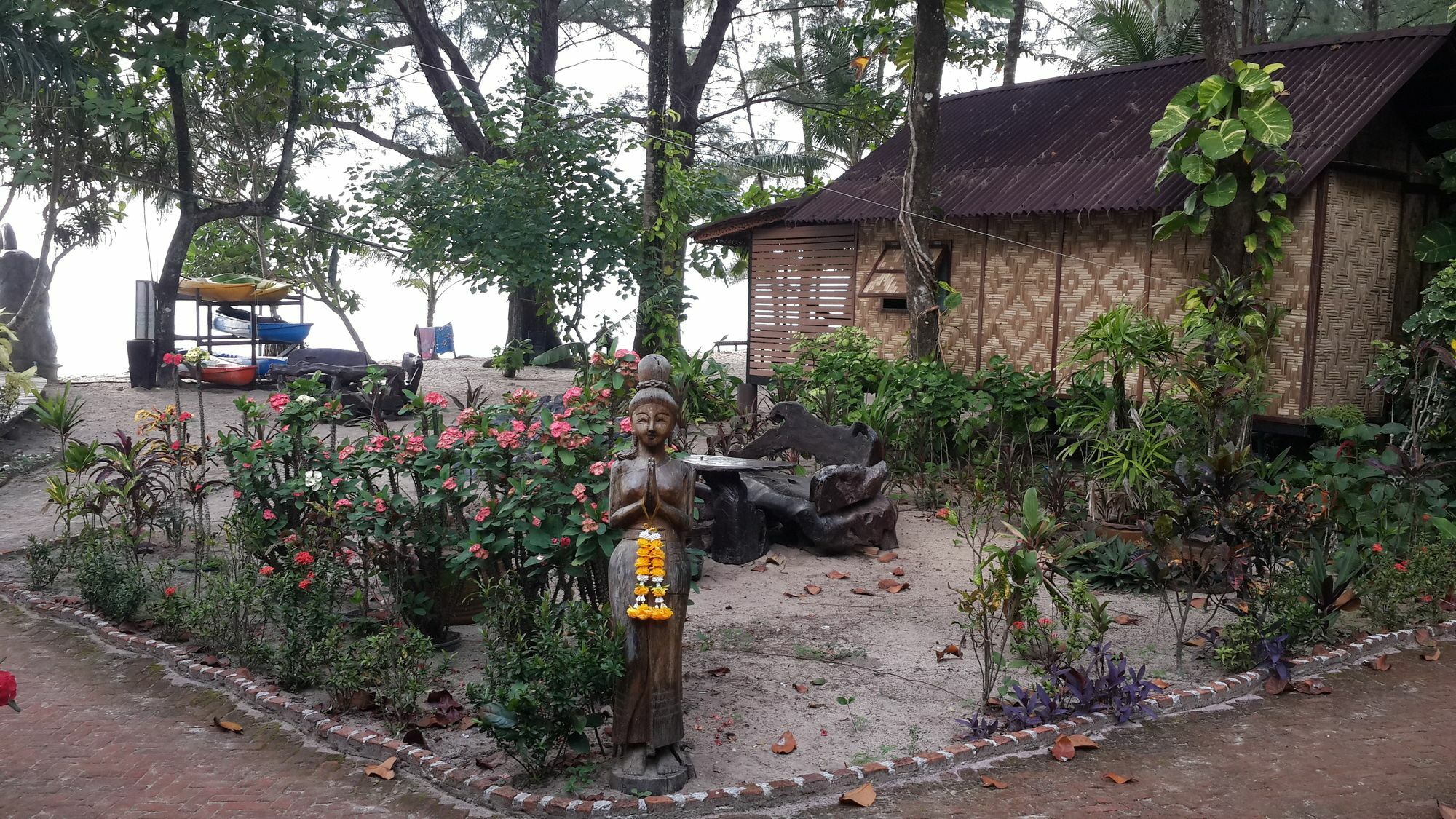 Bamboo Bungalows Phajam-sziget Kültér fotó